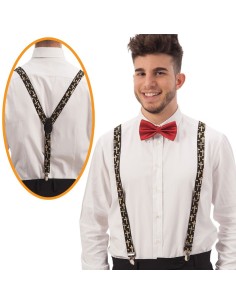 Bretelle eleganti con croci glitter oro indossate da uomo con camicia bianca e papillon rosso per feste