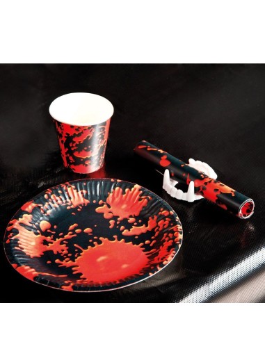 Set tavola elegante per 6 persone con piatti bicchieri e posate design rosso nero