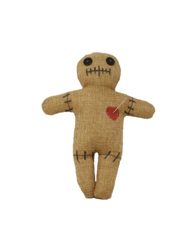 Bambola voodoo in tessuto beige con occhi neri e cuore rosso per decorazioni Halloween horror spaventose
