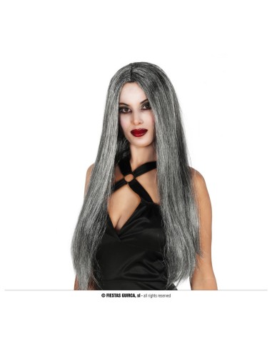 Parrucca lunga liscia grigia indossata da donna con vestito nero per Halloween e travestimenti