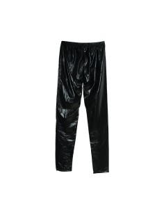 Leggings neri effetto pelle aderenti indossati da donna per look glamour rock 2