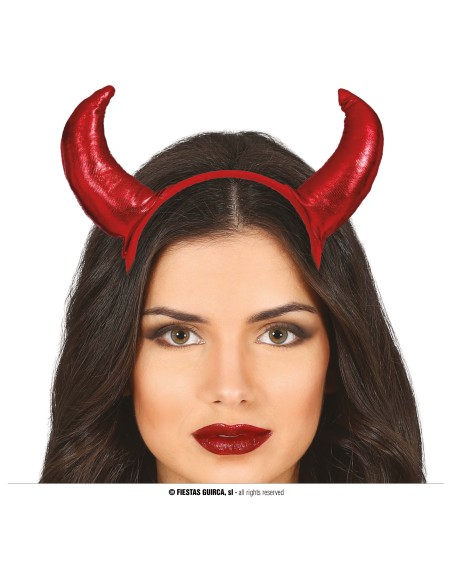 Cerchietto con corna rosse da demone indossato per costume Halloween