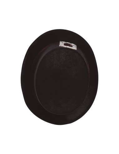 Donna con cilindro nero in feltro con fascia bordeaux e fibia argentata per costume vittoriano
