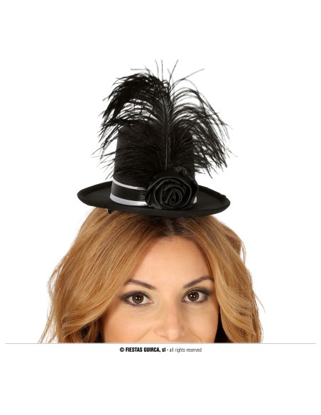 Mini cilindro nero con fiore decorativo e piume nere per costumi eleganti e feste a tema