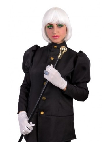 Parrucca bob bianca corta indossata da donna in costume nero per feste a tema