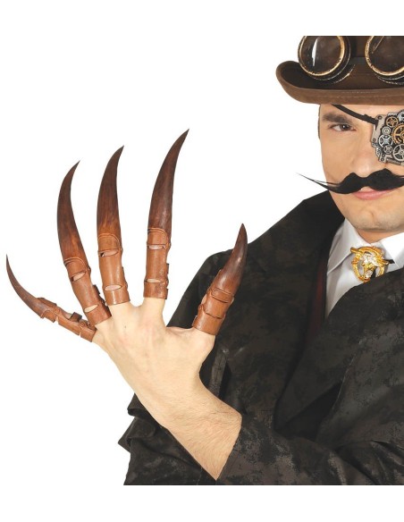 Artigli metallici a 5 dita indossati da uomo in costume steampunk per Halloween